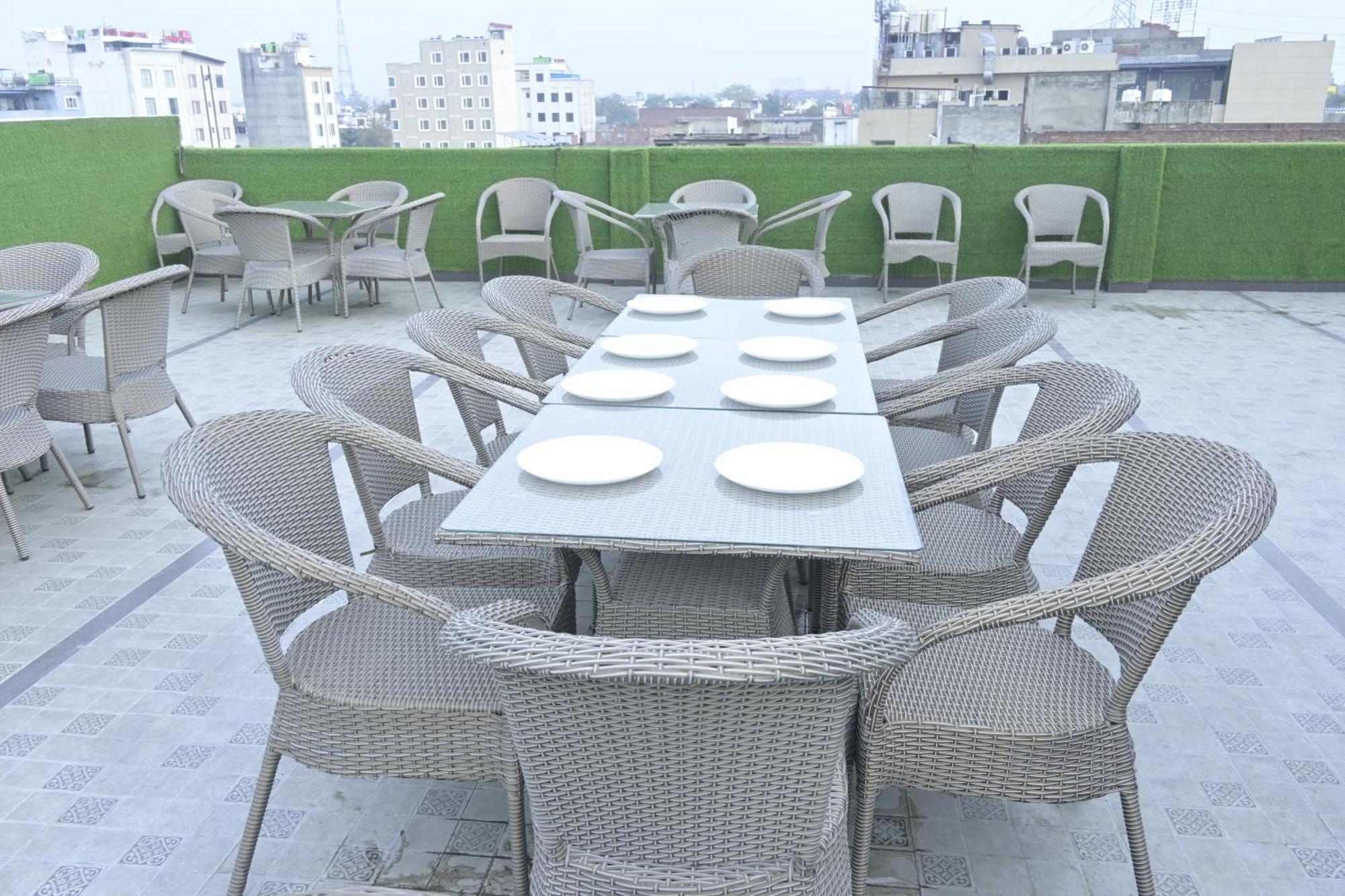Vk Hotels & Resorts Amritsar Ngoại thất bức ảnh